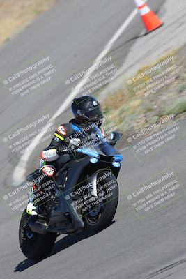 media/Nov-12-2023-Classic Track Days (Sun) [[11f17acb81]]/Group 3/session 2 turn 9/
